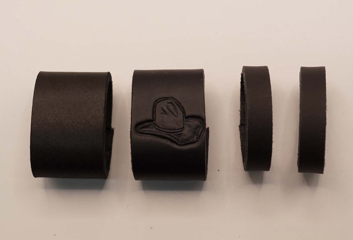 4 Lederen riem lusjes voor broekriem van 4 cm breed, 1x zwart met lus breedte 3 cm en 2x zwart met lus breedte 1 cm en 1x western hoed lus breedte 3 cm - zwarte leren lusje vervangen voor lederen broekriem - riem reparere nieuw lusje