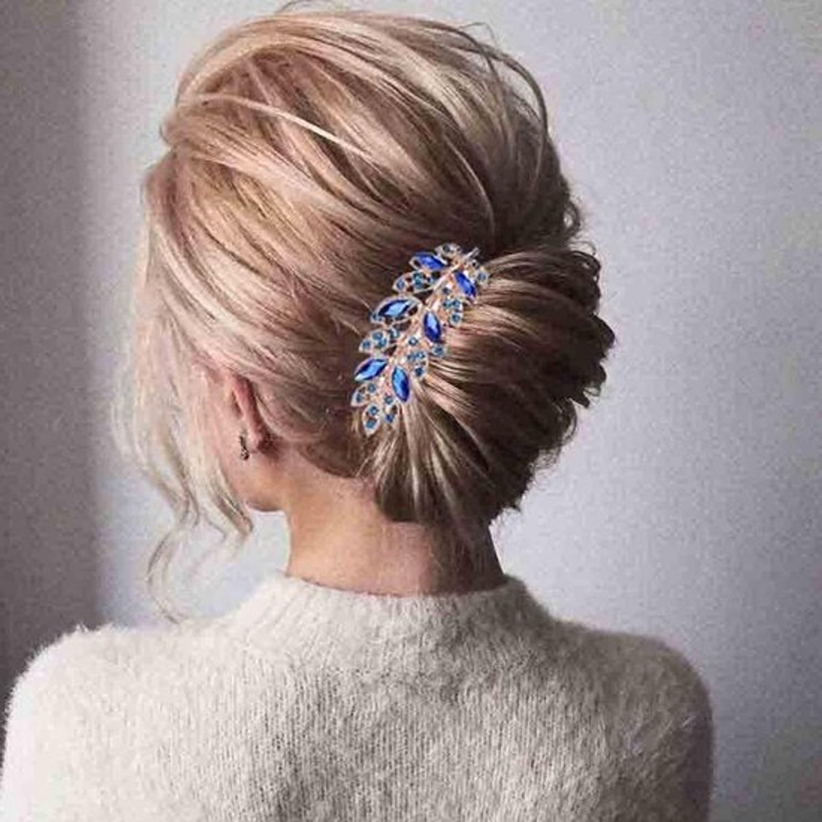 Prachtige Bruidshaarclip Blauw Kristal Bruiloft Sluieraccessoire Statement Hårspeld