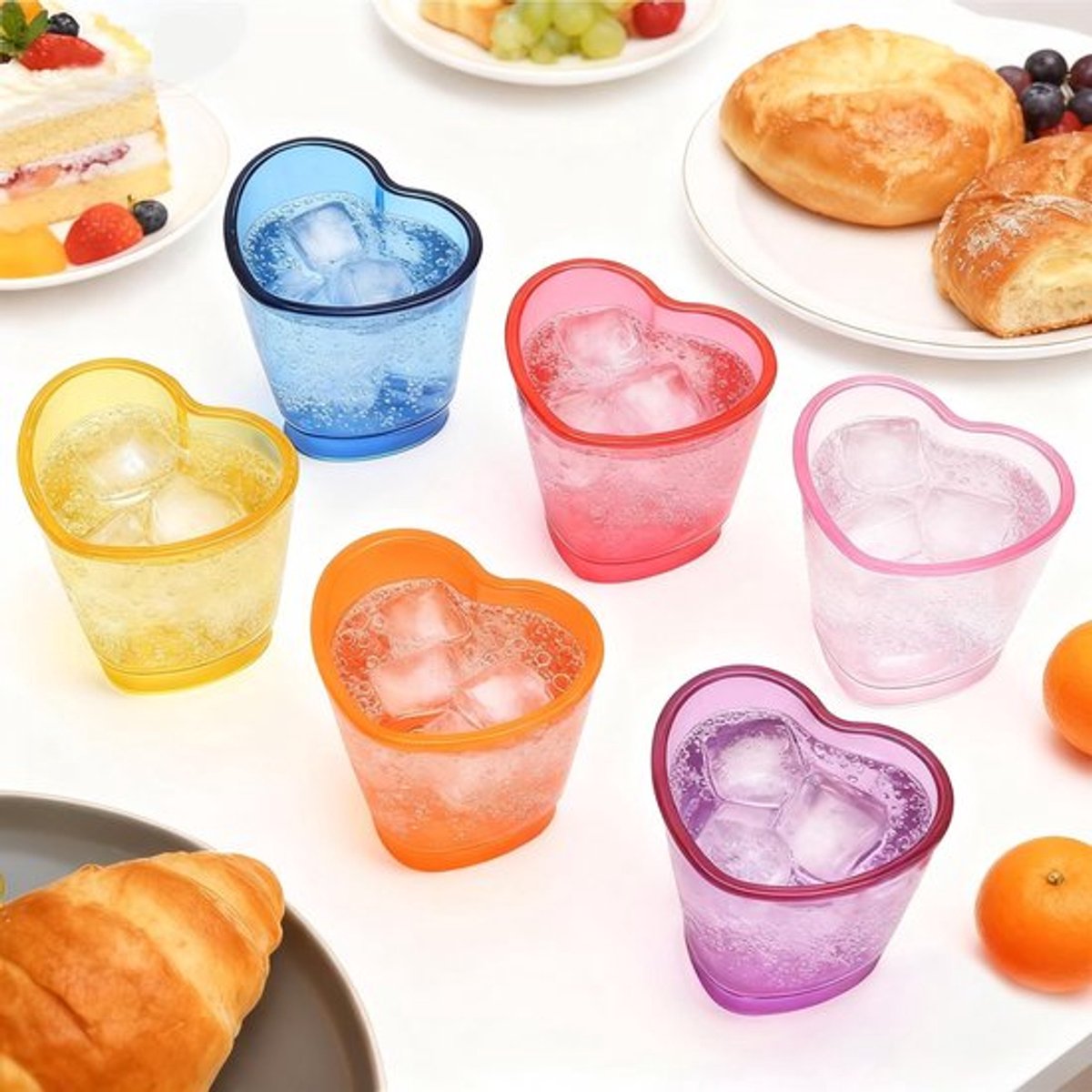 Borrelglaasjes Set van 6 - Hartvormig - Kleurrijke Plastic - 30 ml - Voor Feest/Bruiloft - Inclusief Plaatskaarten - Shotglazen