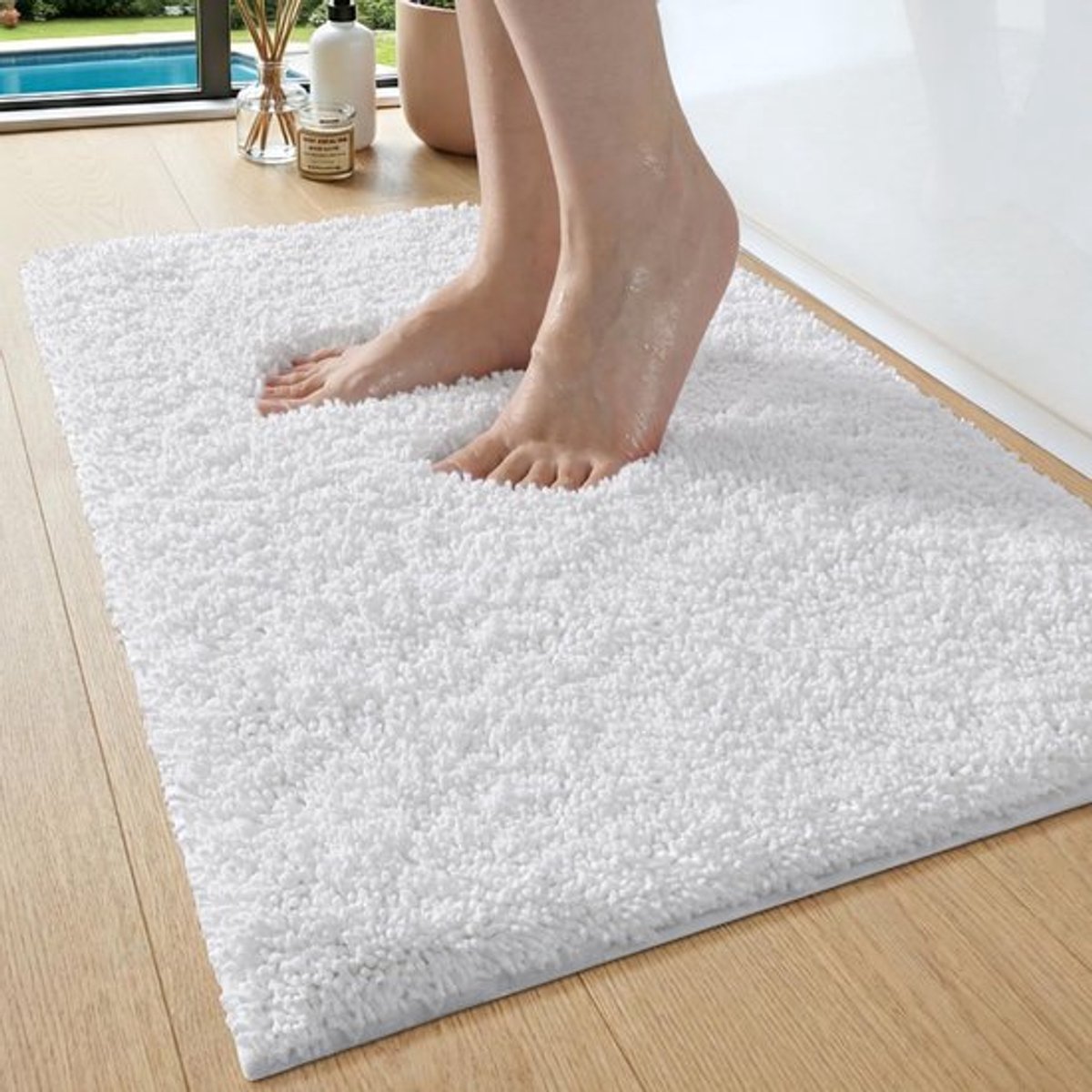 SnelShoppen - Dikke Badmat 40x60cm, Waterabsorberend en Antislip, Machinewasbaar Badkleed voor Badkamer, Douche en Toilet, Wit