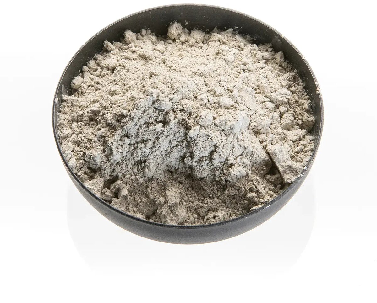 Filter bacteria cultuur powder - droge bacteriën voor een glas heldere vijver