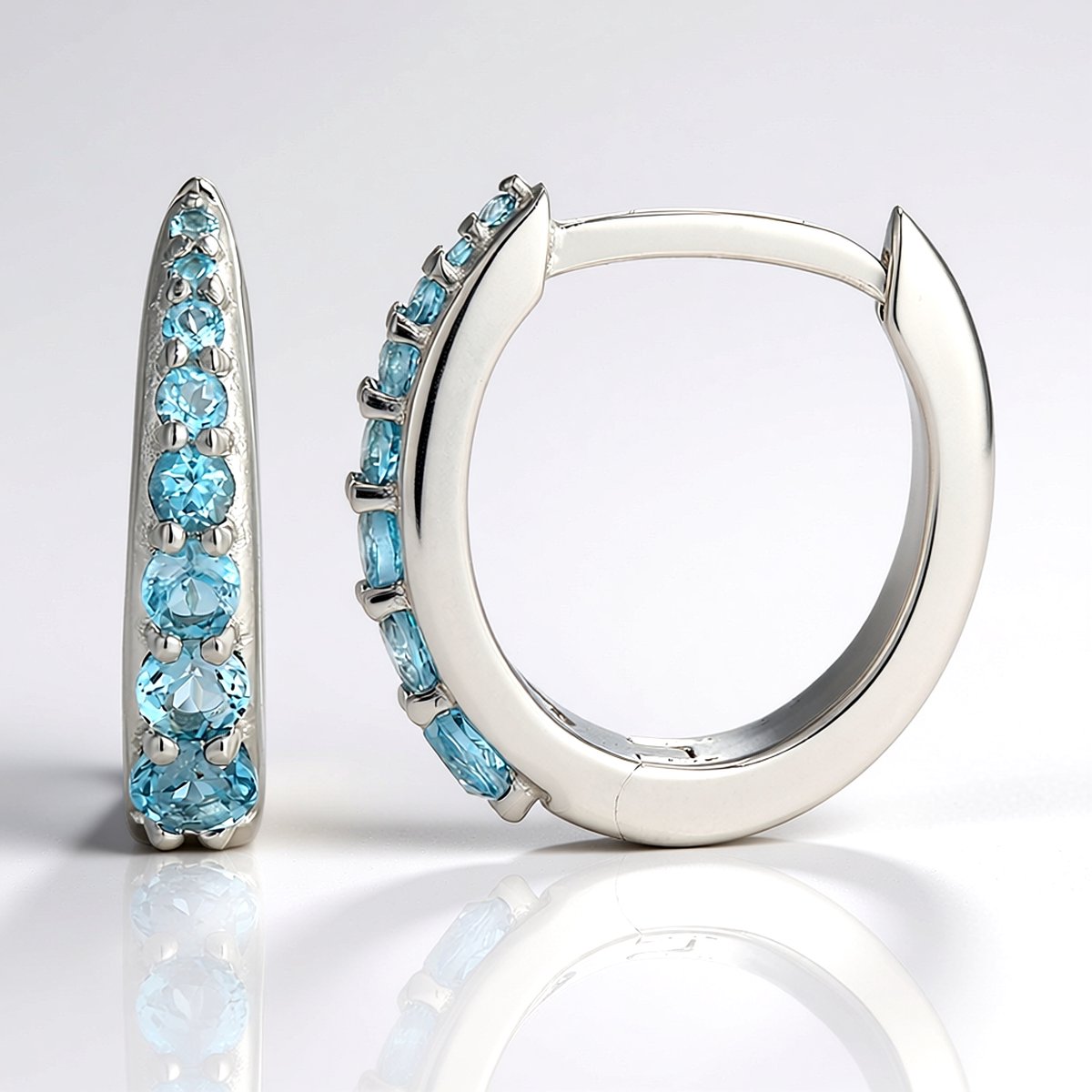 Cavill - Elegante Zilveren Oorbellen - 925 Sterling Zilver - Londen Blauwe Topaas 0,38 ct Pav\u00e9 - Moderne Sieraden Dames
