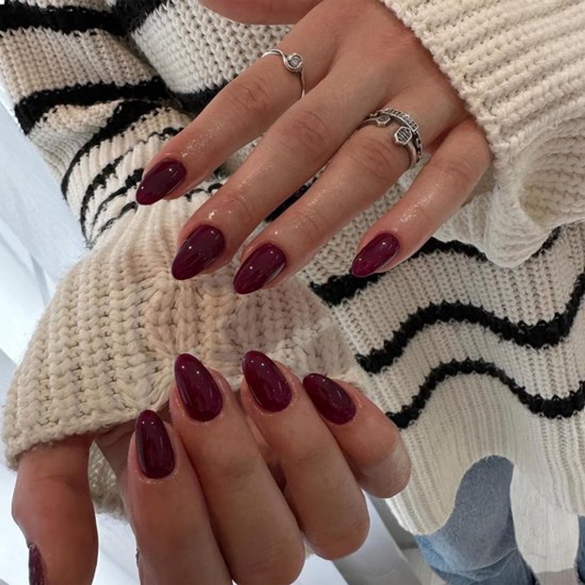Kunstnagels 30 Stuks - Korte Amandelnagels - Dikke Acryl Plaknagels - Natuurlijke Ronde Nepnagels - Handgemaakt - Nagellijm Inclusief