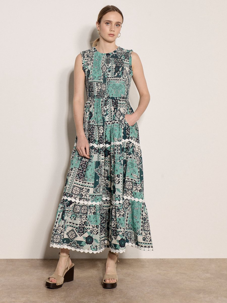 Patchwork sjaal, gesmokte katoenen maxi-jurk