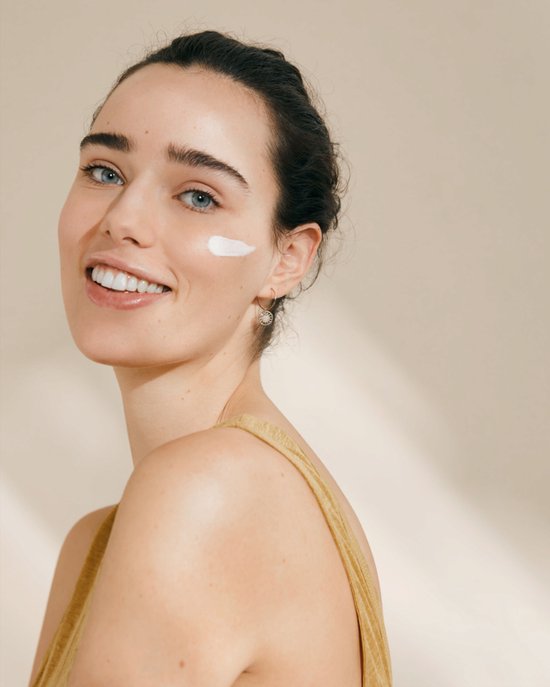 Nivea Sun - Gezichtscrème met SPF 50 - Anti-Rimpel - Anti-Pigmentvlekken - 50 ml