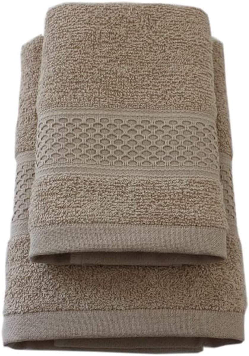 Sesal, Set met twee gezichts- en gastendoekjes - gezicht: 50 x 100 cm. Gastendoekjes: 38 x 58 cm - 100% katoen, voelt zacht aan. Hoogwaardige Portugese badstof gewicht 340 g/m² (hazelnoot)