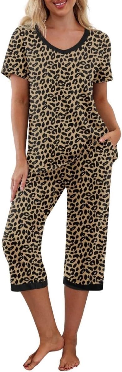 Pyjamaset voor dames, shirt met korte mouwen en driekwartbroek, nachtkleding, pyjamaset met zakken