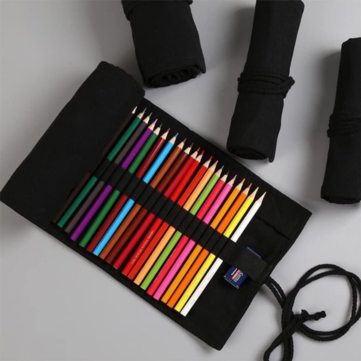 Canvas etui, handgemaakt, met 72 vakken, zwart
