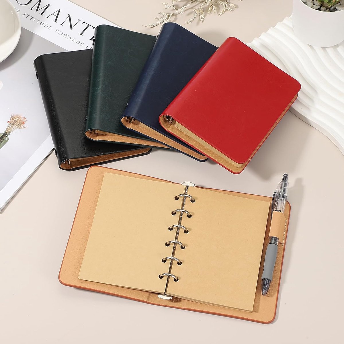 6 ringbandhoezen, 2 stuks A7 kraftlederen notitieboekmap mini navulbare losse blad persoonlijke planner met 50 vellen papier, rood