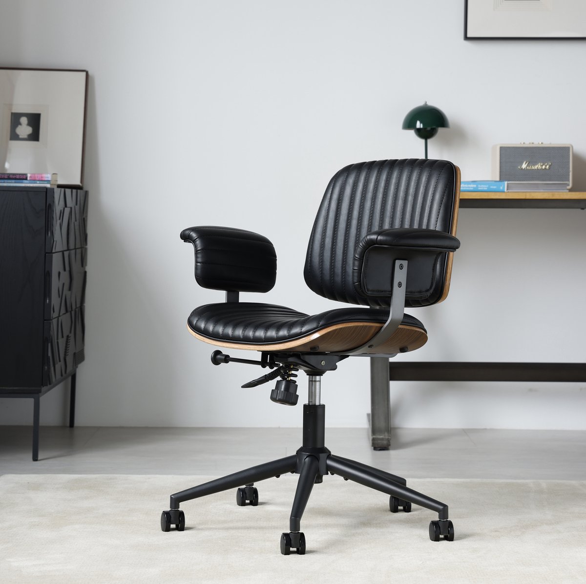 HAUSS SPOLE Bureaustoel - Ergonomisch Design - Hoogteverstelbaar En 360 Graden Draaibaar Met Wielen - Voor Thuiskantoor - Leer Metaal Zwart