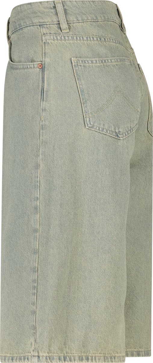 Short Nella