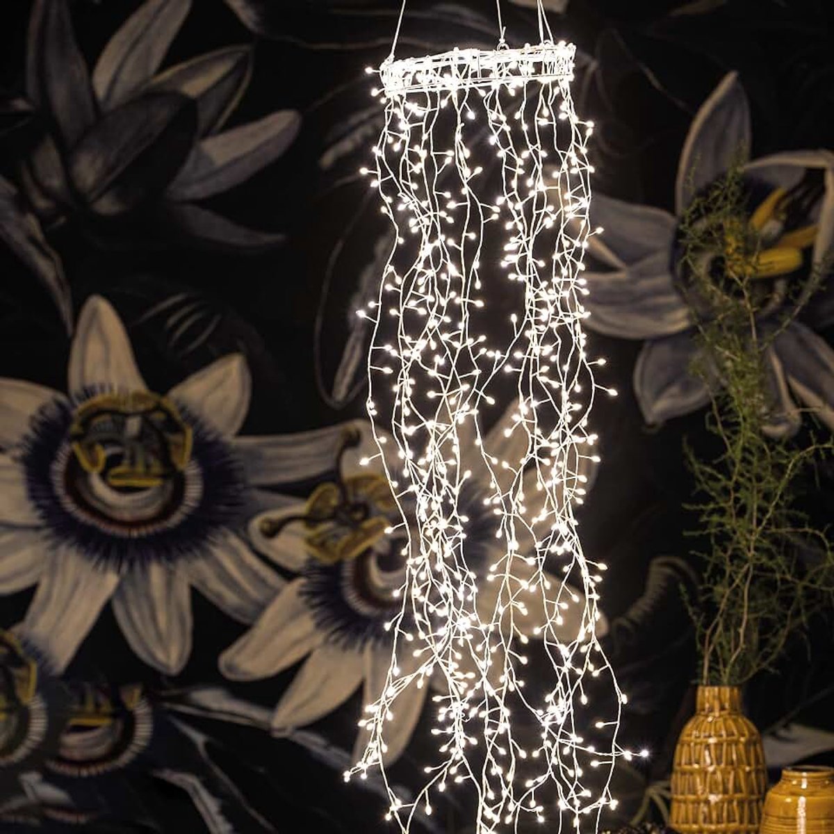 Hellum Led-ring met lichtbundel met timer, dimbaar, 640 warmwitte leds, diameter 20 cm, hoogte 1,2 m, met 15 clusterlichtketting voor buiten, kerstdecoratie, bruiloftsdecoratie, tuindecoratie, 578669