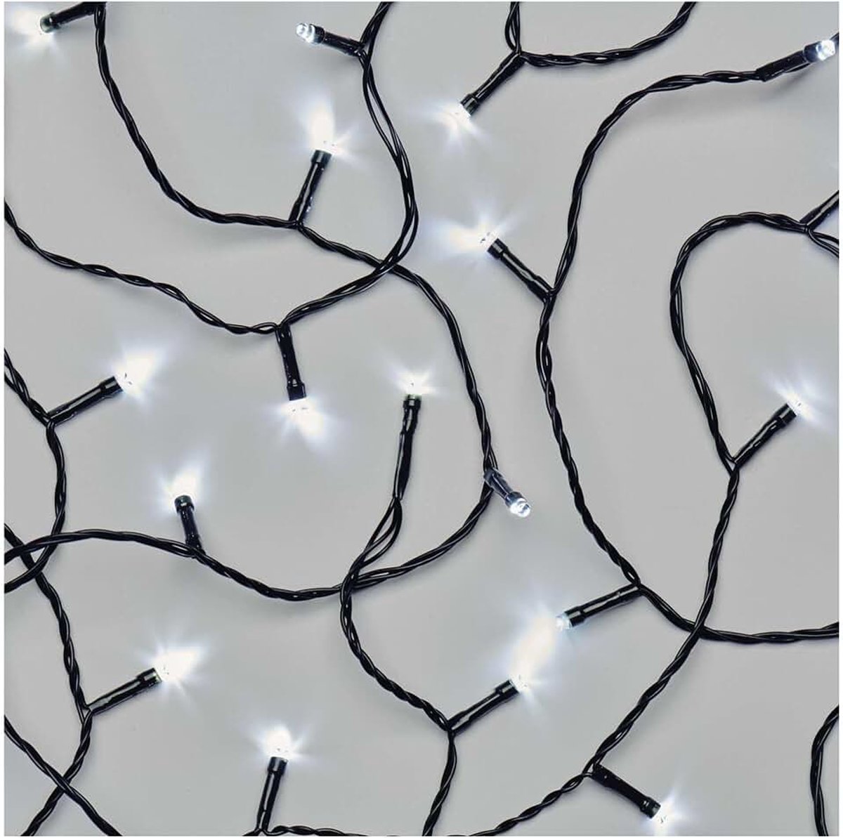 Koudwitte led-lichtketting 5,6 meter, zwarte draad met 80 leds, 6/18 uur timerfunctie, werkt op batterijen (3 x AA), lichtduur 10.000 uur, IP44 voor binnen en buiten