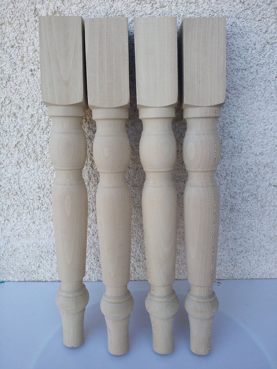 Tafelpoten van hout, serie 4 stuks, vierkant, 90 x 90 cm, kunst Povera, van hout