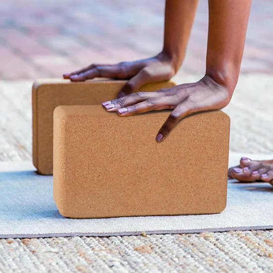 Yoga Blok - Pilates Gereedschap - Fitness Training - Antislip Kurk - 23 x 15.5 x 8 cm - Natuurlijk — afbeelding 2