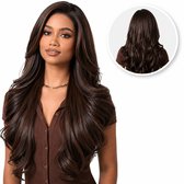 SassyGoods® Luxe Front Lace Wig Donker Bruine Pruik - Pruiken Dames Lang Haar - Wasbaar - Bruin met Highlights en Lagen - 70 cm