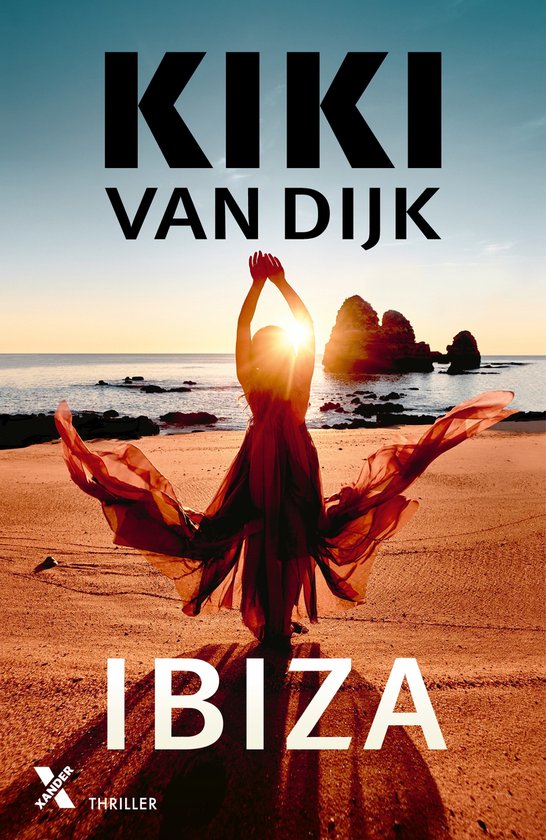 Boekcover van 'Ibiza' door Kiki Van Dijk. Een vrouw in een rode jurk staat op een strand bij zonsondergang, met haar armen omhoog.