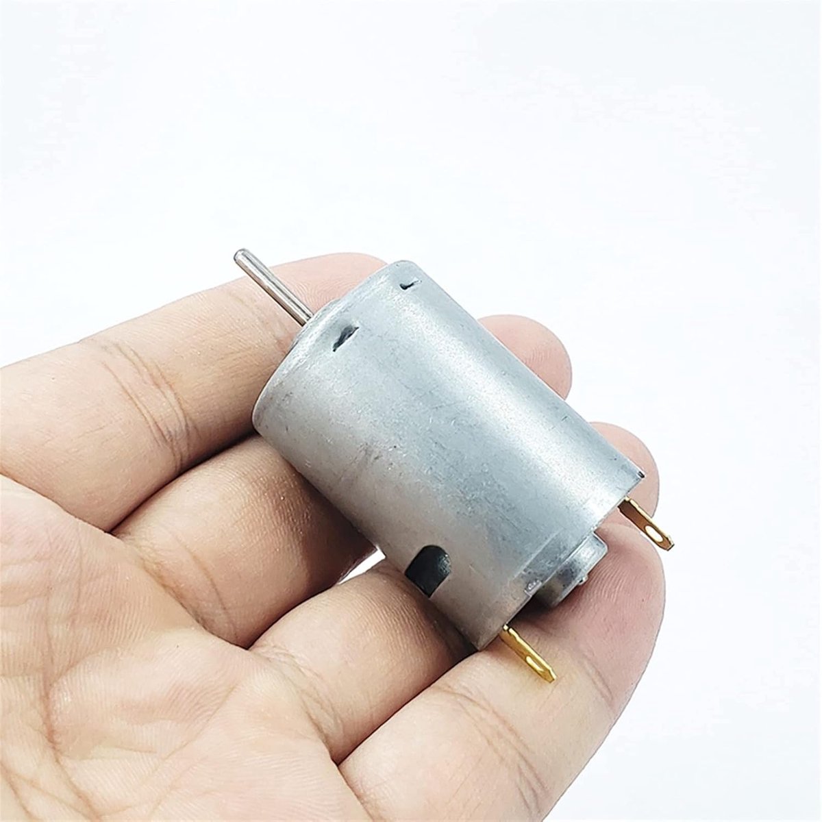 DC Motor - Kleine Motor - Modelbouw Projecten - Glad Metalen Oppervlak - 23mm Asdiameter - Zilverkleurig