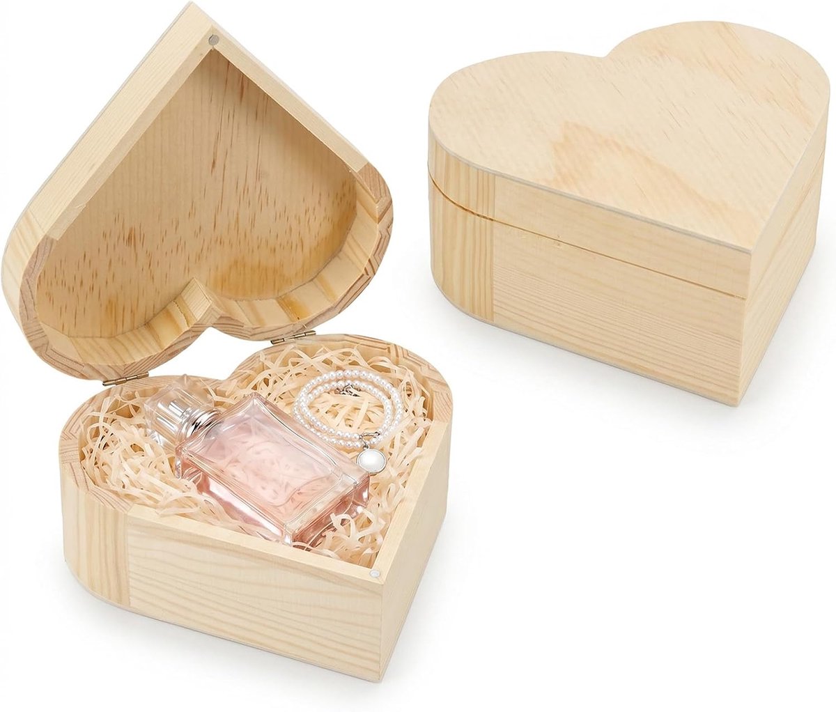 Houten doos met deksel 15x15x6,8 cm - Hartmotief - Sieradenkistje voor kleine accessoires - ShopVlot