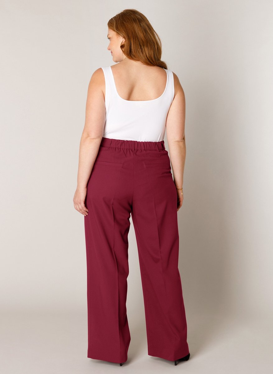 BASE LEVEL CURVY Yunia Pants - Wine Red - maat W2(50) / L30