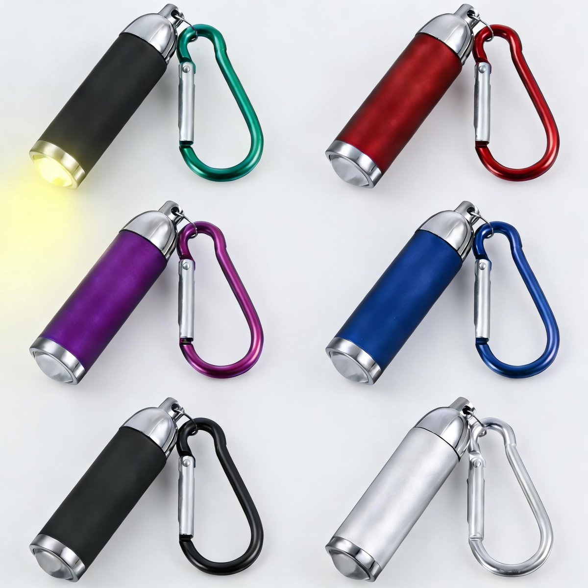Omgoods - 12 Mini Zaklampen Sleutelhanger met Karabijnhaak - Duurzaam en Compact