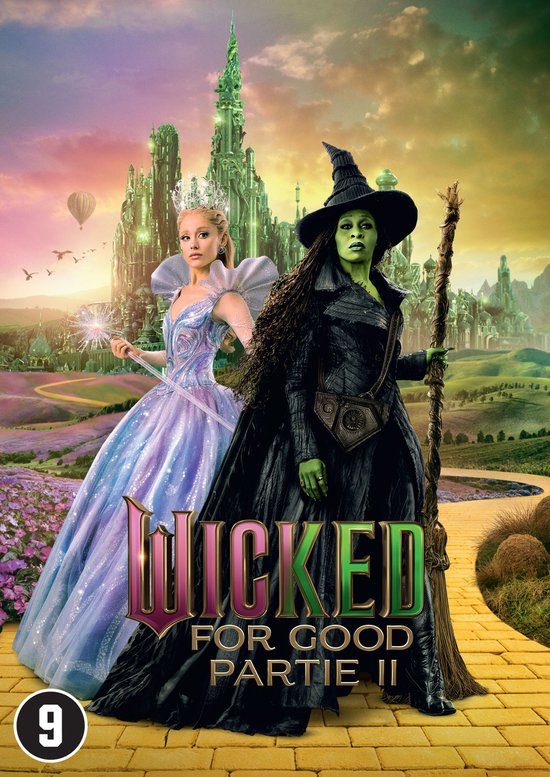 Glinda in een sprankelende blauwe jurk en de Wicked Witch in een zwarte jurk met bezem, met de Emerald City op de achtergrond.