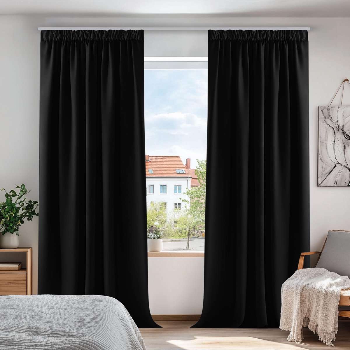 Omgoods - Heat Resistant Zwarte Gordijnen 140x300 cm, 2 Stuks