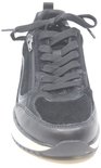 Zwarte lage sneaker van Waldlaufer met suède en lakdetails, met rits en veters.