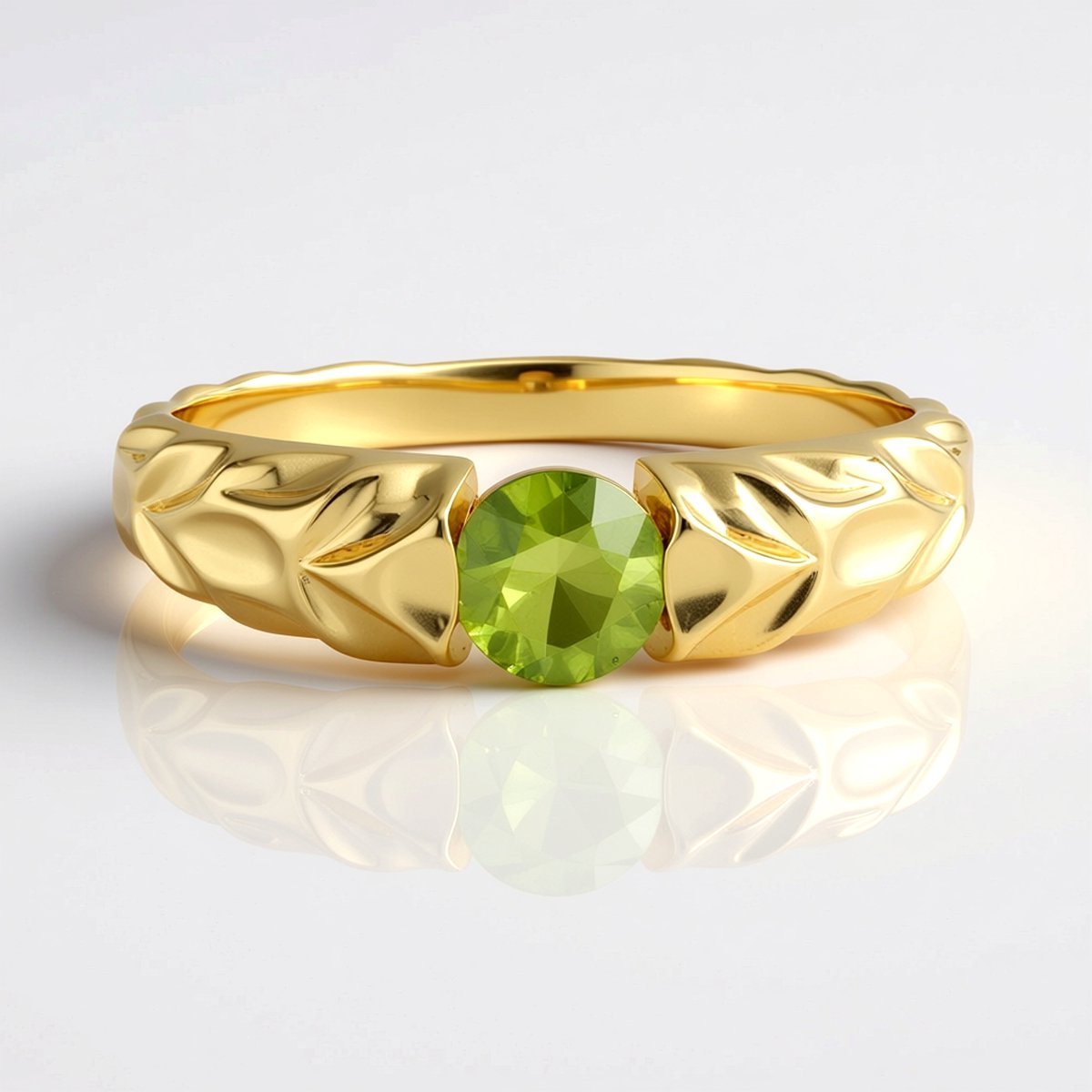 Cavill - Zilveren Ring met 0,477 ct Peridoot - 925 Sterling Zilver Verguld - Elegante Ronde Peridoot Ring - Fijn Zilver Sieraad Dames