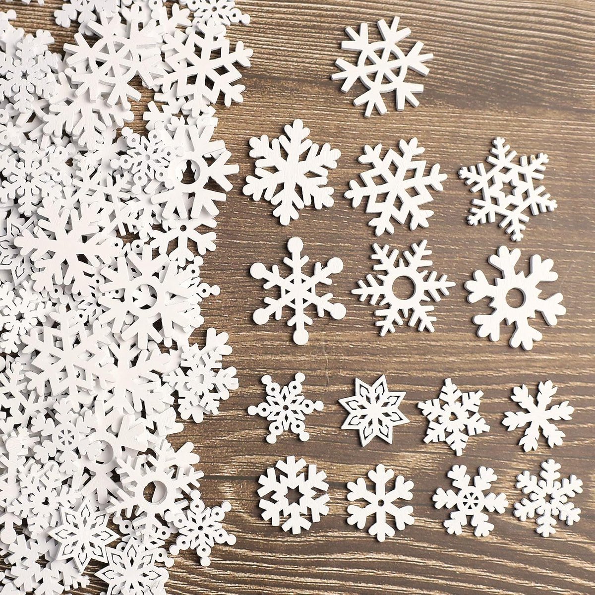 150 stuks sneeuwvlokken, houten decoratie, mini-strooidedelen, kerstdecoratie, mini-sneeuwvlokken, houten schijven, strooidecoratie voor doe-het-zelf knutselen, Kerstmis (wit)