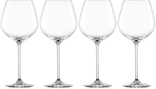 Quatre verres à vin Schott Zwiesel Fortissimo vides.