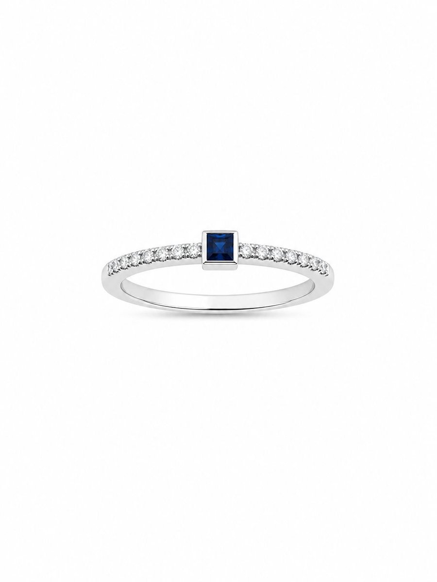 ring met blauwe zirkonia steen