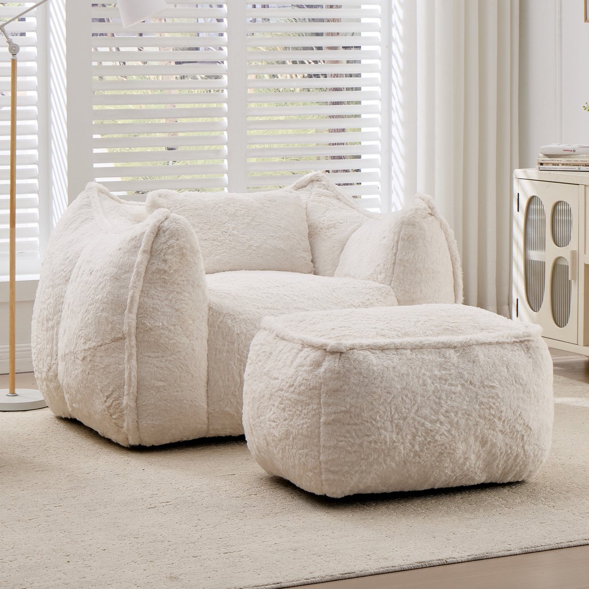 Zitzak met Voetenbank - Loungestoel van Imitatie Konijnenbont - Ergonomische Rugleuning - Hoogdichtheid Schuimvulling - Relaxfauteuil voor Woonkamer en Slaapkamer - Max. 200 kg-Beige