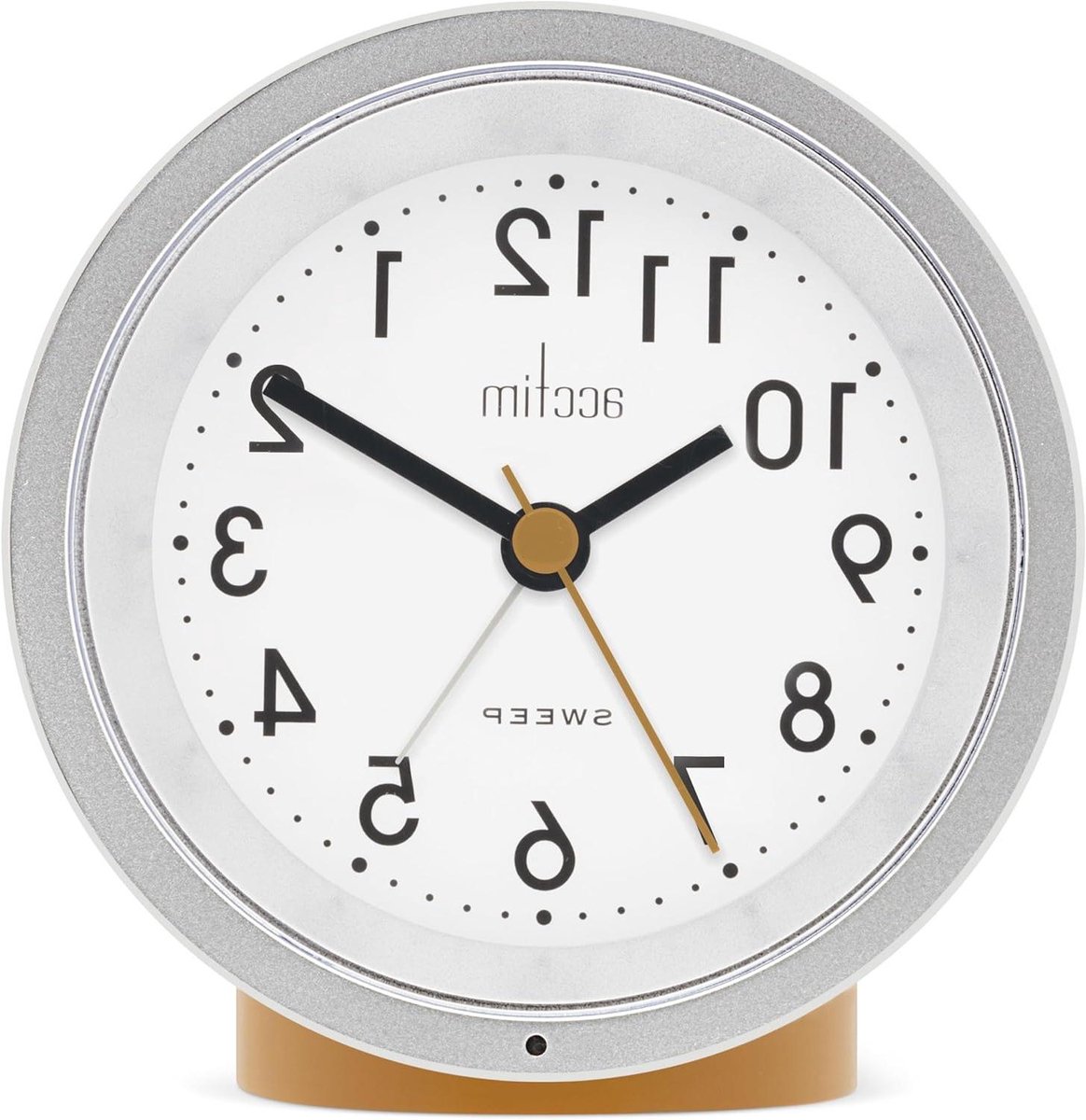 Slimme Wekker - Nachtkastklok - Wakker Worden - Niet-tikkende Wijzer - 10 cm Hoog - Geel