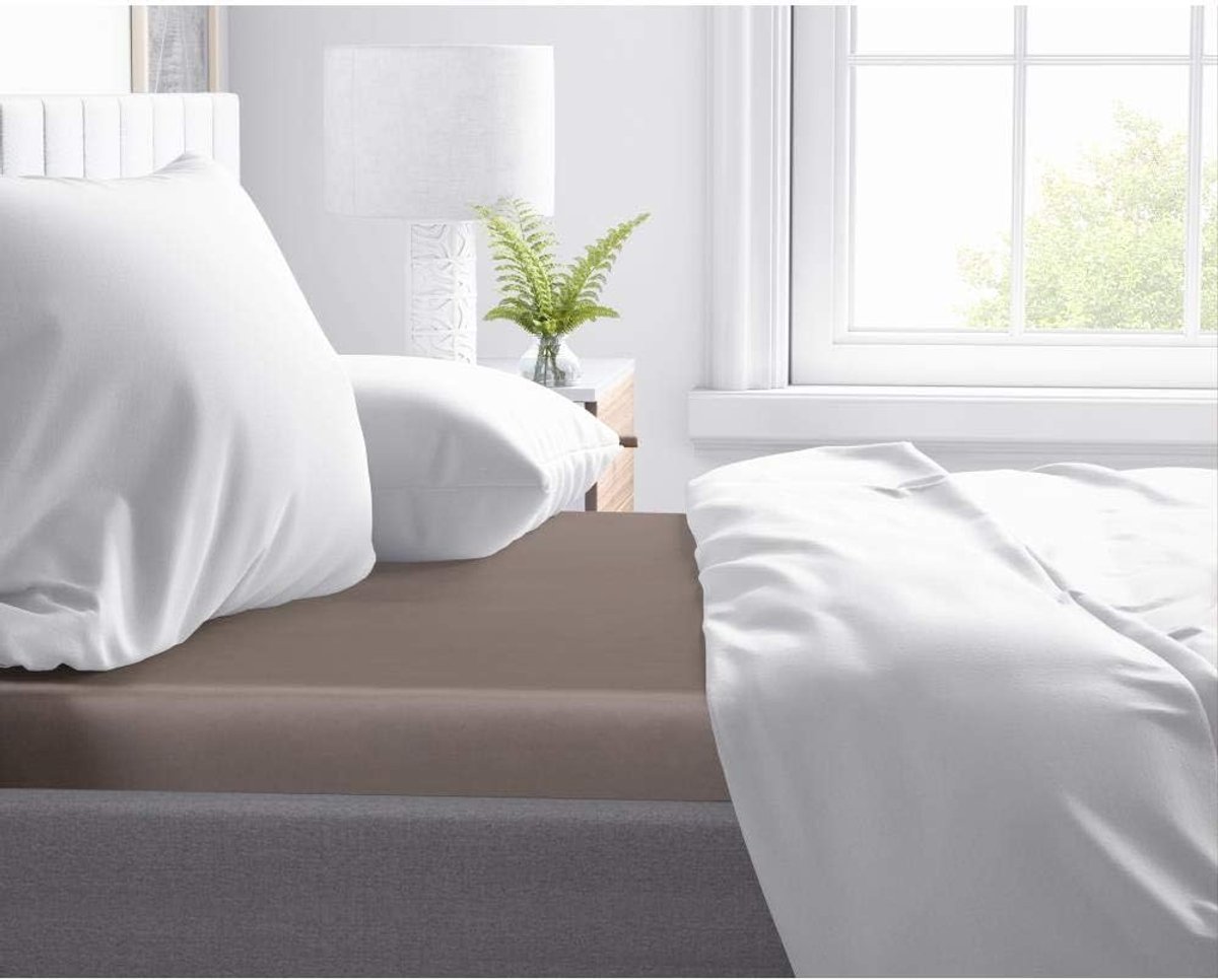 SnelShoppen - Fitted Sheet Topper 100% Katoen-Satijn, Zijdezacht en Kreukvrij, Perfecte Pasvorm voor Standaard Toppers 10-12cm, Taupe, Double 180x220