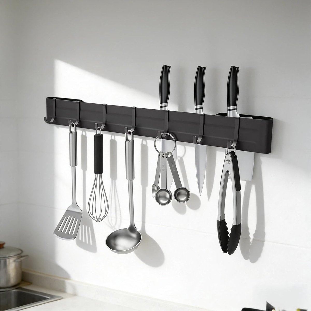 SnelShoppen - Zelfklevende Haakstrip Keuken 40 cm met 7 Verplaatsbare Haken en Messenhouder, Grijs Geen Boren, Ideaal voor Keuken, Hal en Woonkamer