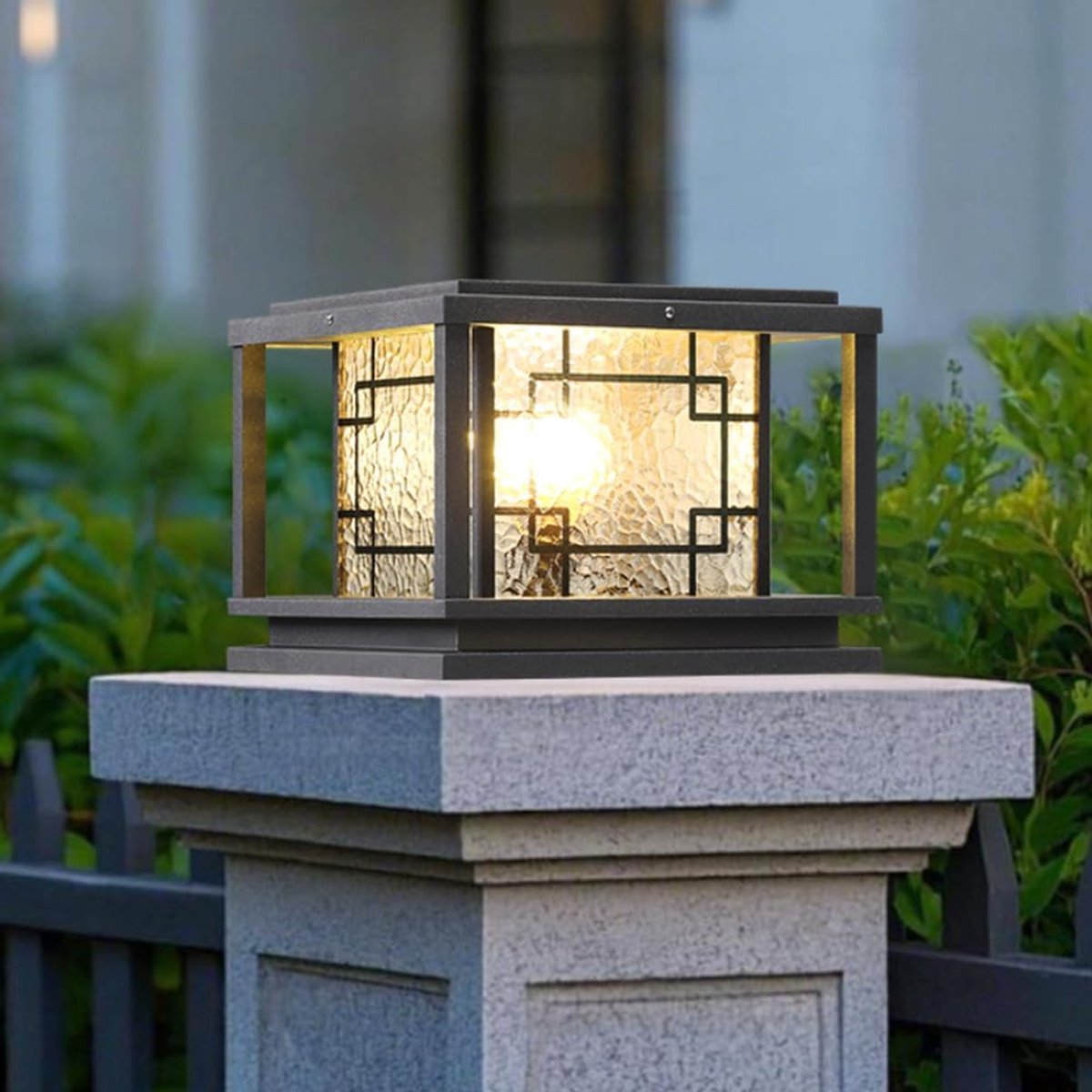 Zonnepanelen Lantaarns - Buitenverlichting Zuil - Terras Verfraaien - Weerbestendig IP65 - 20 cm - Zwart
