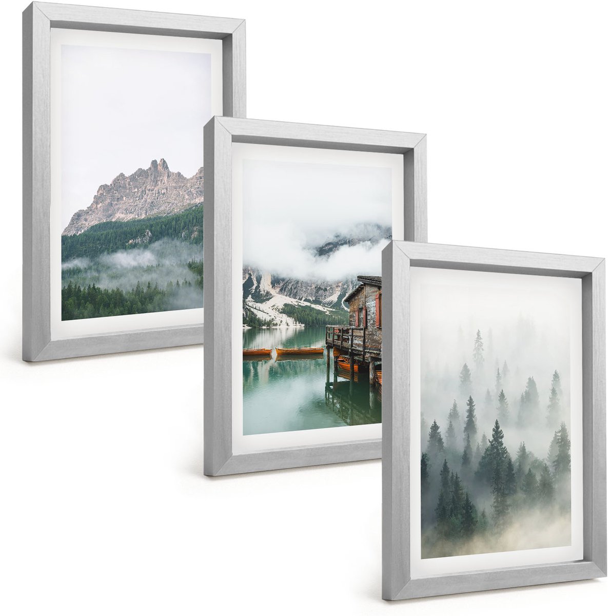 Tulup 4-Delige Schilderij Set - Bergen, meer, huisje en mist in het bos - 20 x 30 cm - Wanddecoratie - Woonkamer Decoratie - Decoratieve Schilderijen