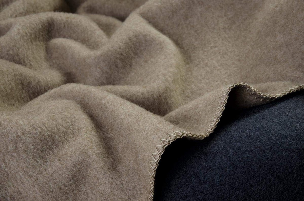Wohnen & Accessoires GmbH & Co. KG Cashmere blanket Mongolia grey-brown chain stitch 150x220 cm - ShopVlot