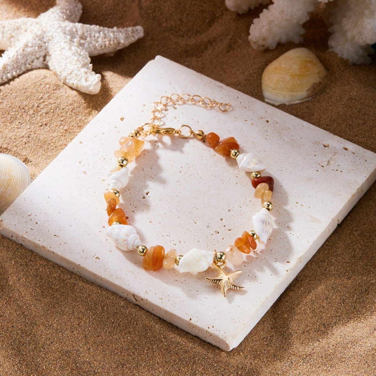 Damesarmband – 18+5 cm– Ketting met zeester en schelp (imitatie) – Armband van trommelsteentjes in strandstijl – Kralenketting met oceaanthema – Kralensieraden voor dames – Kralenketting voor feestjes met strandvibe – Geschikt voor dagelijks gebruik