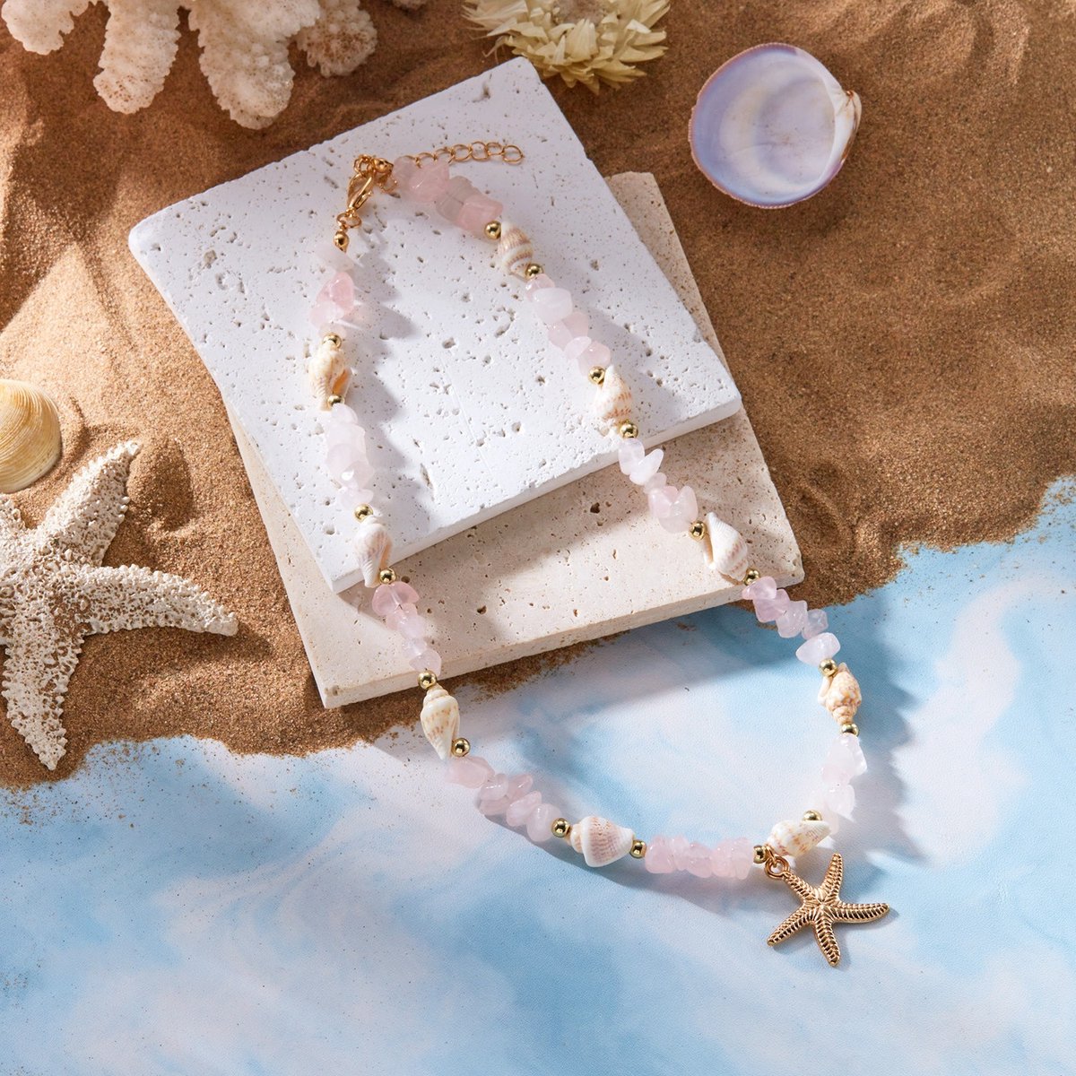 Ketting van 40+5cm – Ketting met zeester en schelp (imitatie) – Ketting van trommelsteentjes in strandstijl – Kralenketting met oceaanthema – Kralenketting voor dames – Feestelijke kralenketting in strandstijl – Geschikt voor dagelijks gebruik