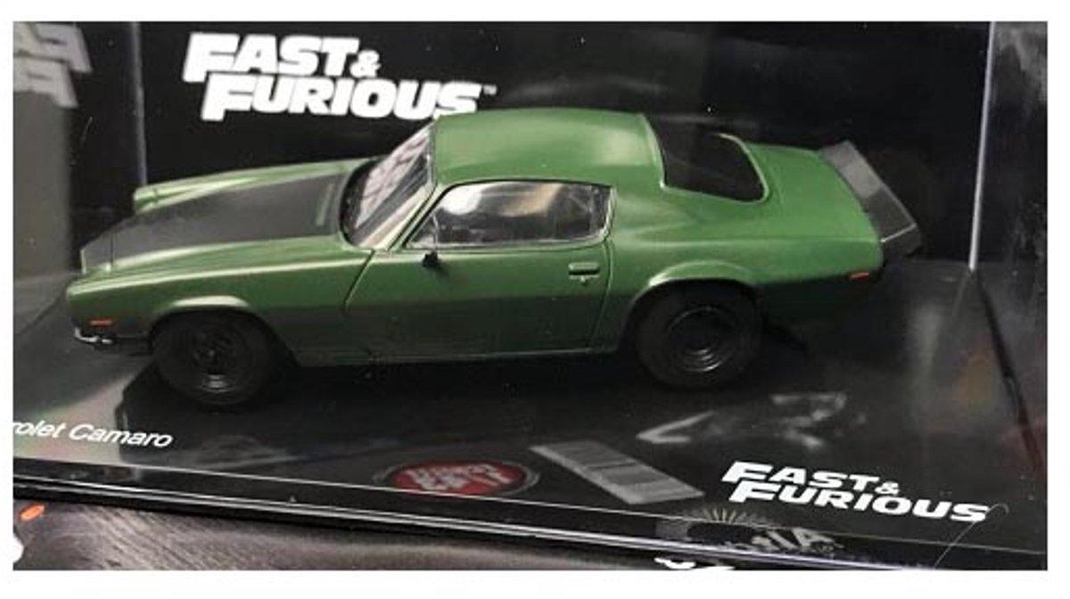Modelauto Chevrolet Camaro green Fast & Furious - Schaal 1:43