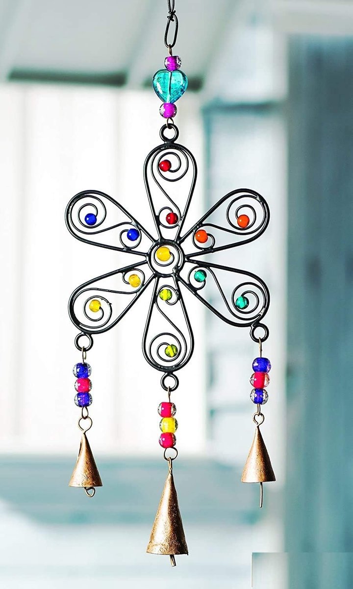 SnelShoppen - Handgemaakte Windgong van IJzer met Mooie Bloemen, Kleurrijke Ornamenten en Klokken voor Tuin en Thuis, 15 x 31 cm