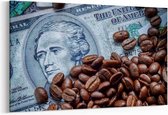 Schilderij - Gebrande koffiebonen op geld — 100x70 cm