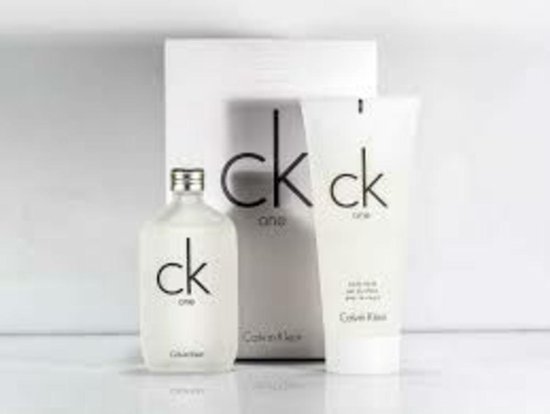 Calvin Klein CK One 50 ml EDT + 100 ml Coffret Cadeau Gel Douche | bol.com