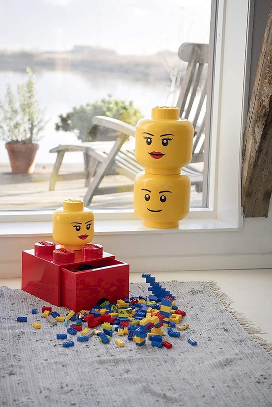 De grote LEGO Silly 8.5L-container met de kenmerken van een jongen die de  tong laat zien | bol.com