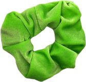 Scrunchie Velvet Neon Groen - haarwokkel - Haarelastiek - Haaraccessoire (1 stuk)