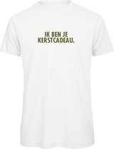 Kerst t-shirt wit - Ik ben je kerstcadeau - soBAD. | Kerst t-shirt soBAD. | kerst shirts volwassenen | kerst t-shirts volwassenen | Kerst outfit | Foute kerst t-shirts