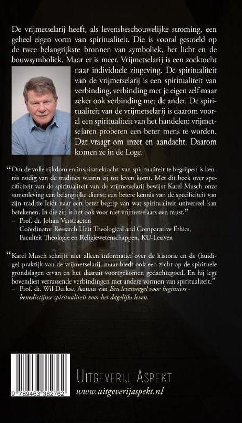 Man met grijs haar, bril, draagt lichtblauw overhemd. Karel Musch, auteur. Uitgeverij Aspekt.