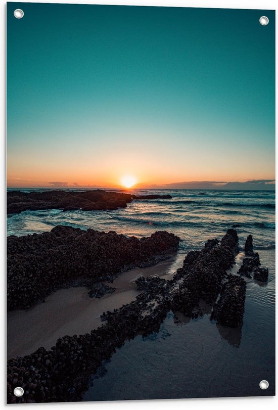 Tuinposter – Zee met Zonsondergang - 60x90cm Foto op Tuinposter  (wanddecoratie voor buiten en binnen)